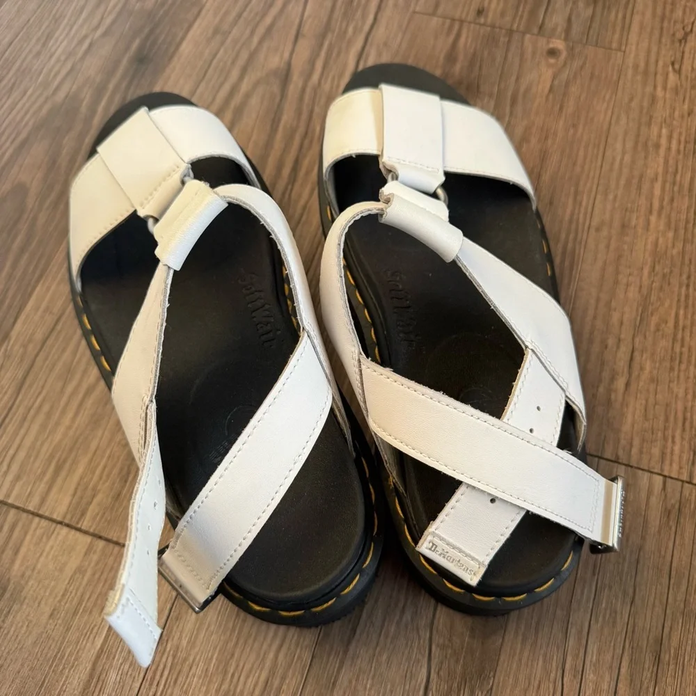 Dr. Martens FRANCIS LEATHER PLATFORM STRAP SANDALS Size 10